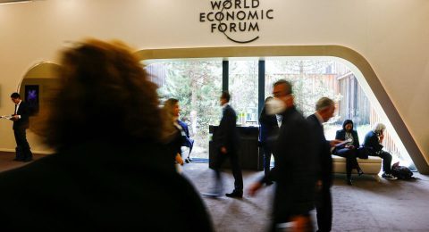 پیش بینی چشم انداز اقتصادی Economic outlook تاریک از سمت رهبران تجاری و دولتی