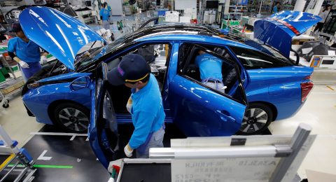 کاهش تولید تویوتا Toyotaبه دلیل COVID و کمبود قطعات