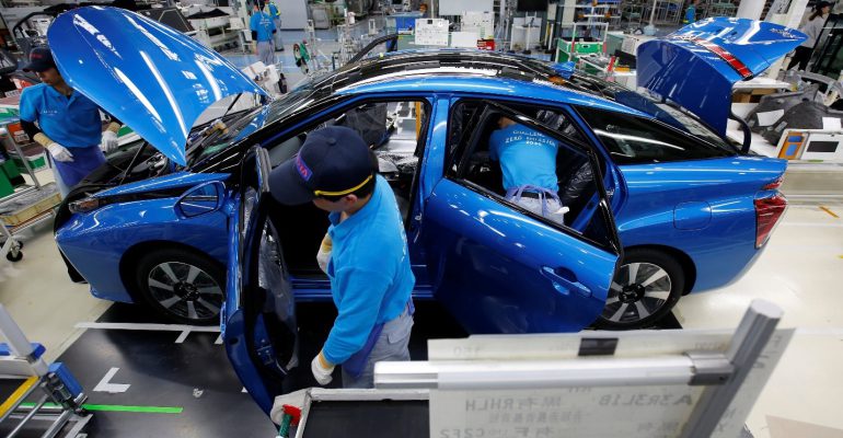 کاهش تولید تویوتا Toyotaبه دلیل COVID و کمبود قطعات
