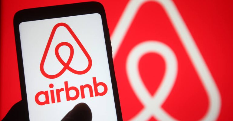 استرالیا Airbnb را به گمراه کردن مشتریان در قیمت متهم می کند