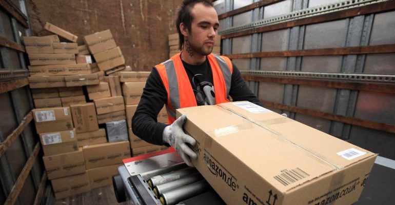 آمازون Amazon در بریتانیا 4000 شغل جدید ایجاد می کند