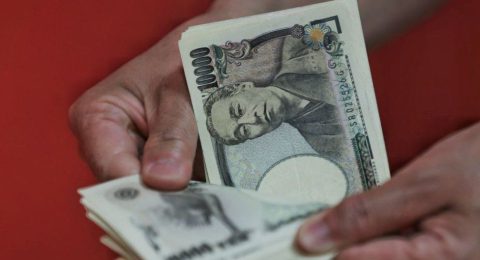 ین ژاپن Japanese yen در برابر دلار به پایین ترین حد در 24 سال گذشته رسید