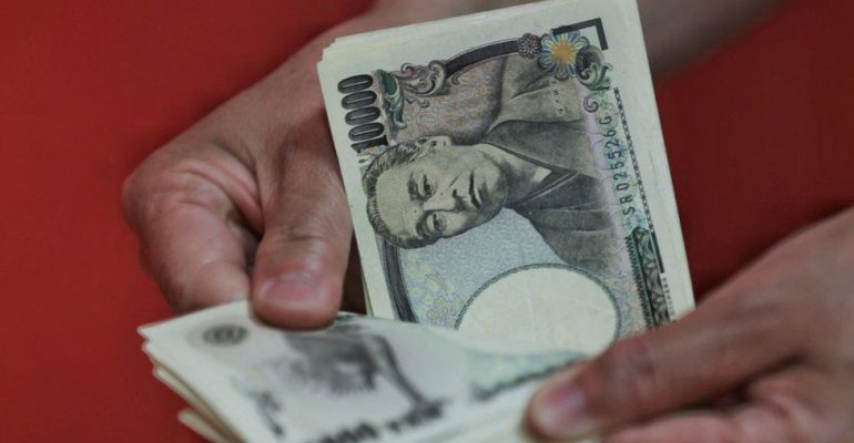ین ژاپن Japanese yen در برابر دلار به پایین ترین حد در 24 سال گذشته رسید
