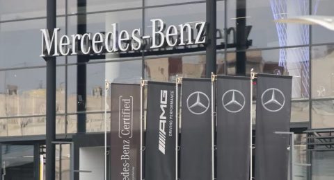 مرسدس Mercedes-Benz از روسیه خارج می شود