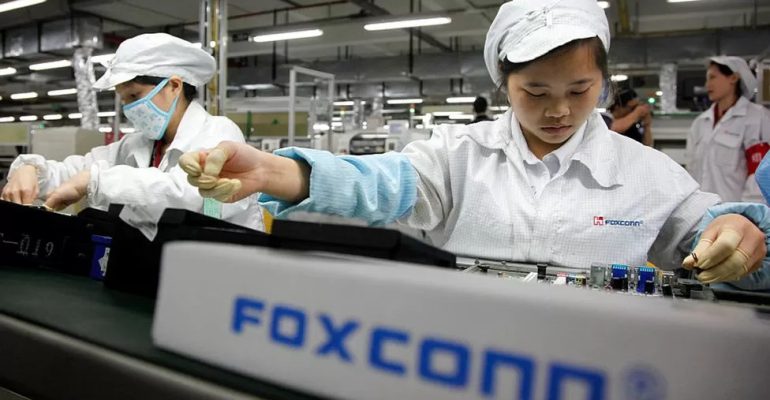 فاکسکان Foxconn تولیدکننده آیفون با کاهش تقاضا شاهد کاهش درآمد است